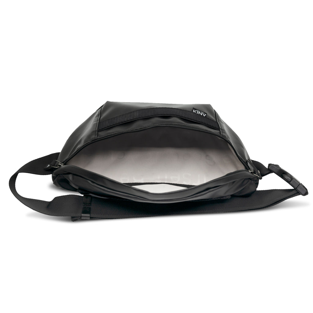 Inside view of ANDI Onyx fanny pack | Black | Polyester