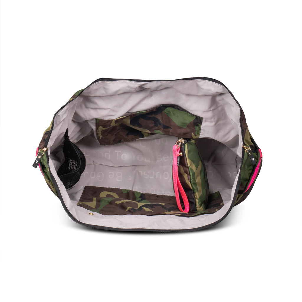 Inside view of the extra large ANDI travel tote in Camo