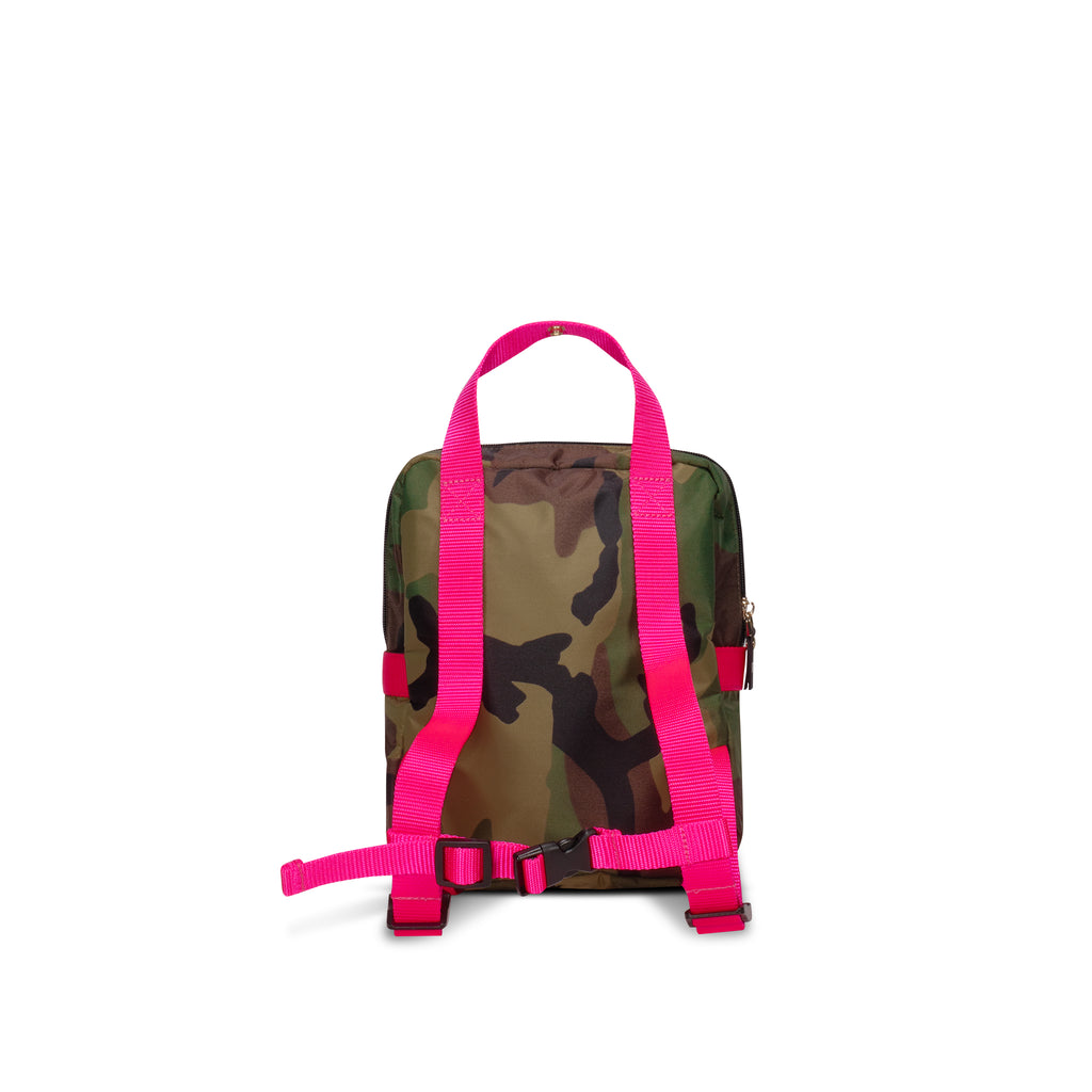 Mini backpack for children in camo with hot pink straps | ANDI kids bag